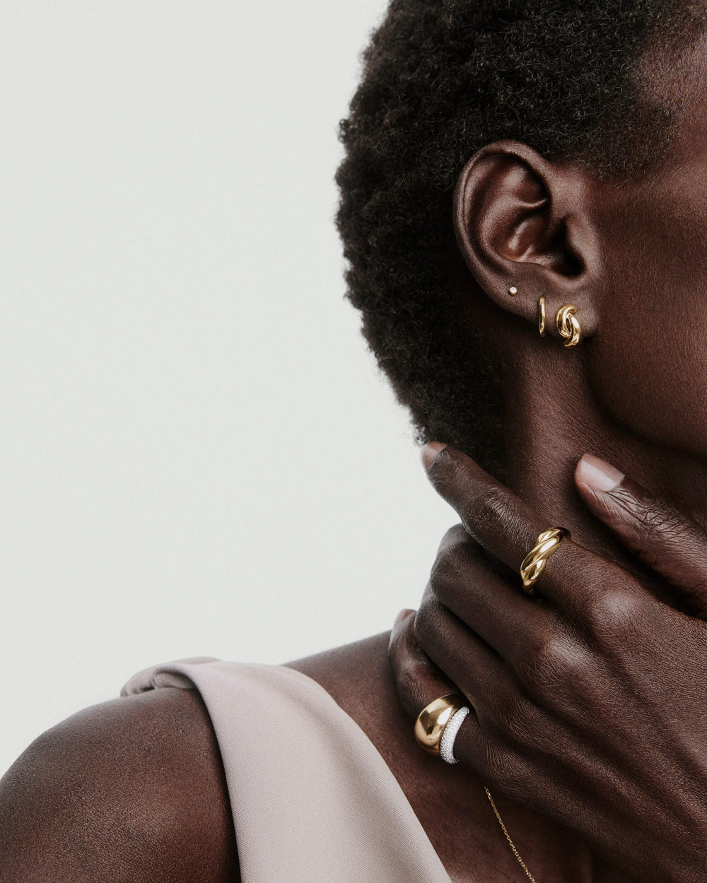 Polished Dôme Brioche Ring – on model