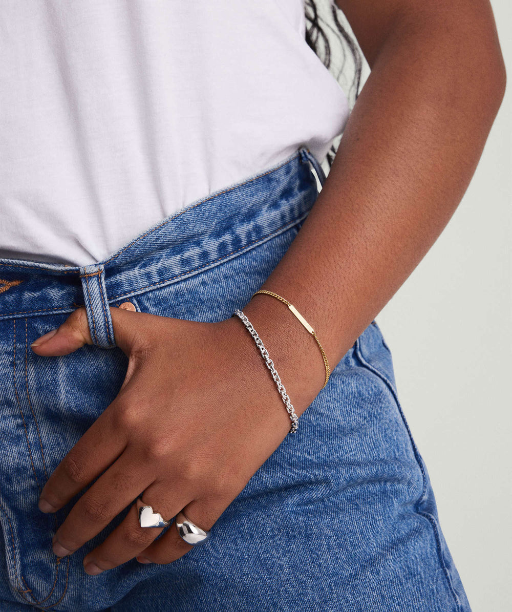 Delicate Engravable Bar Curb Chain Bracelet – on model