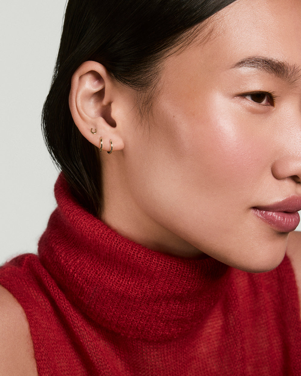 Single Horseshoe Stud – on model