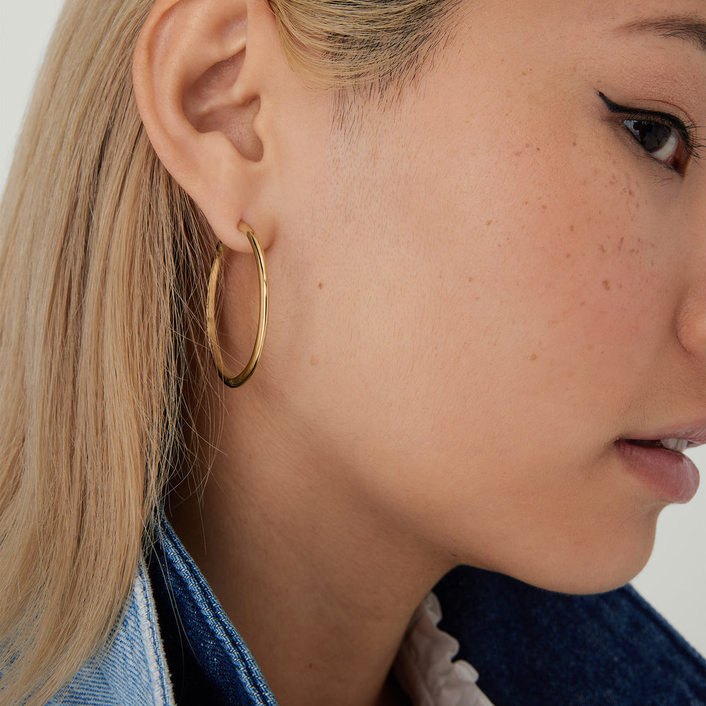 Tube Oversized Hoops – on model