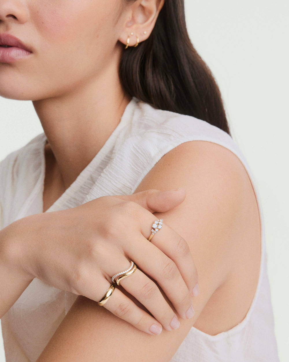 Polished Diamonds Cluster Ring – on model