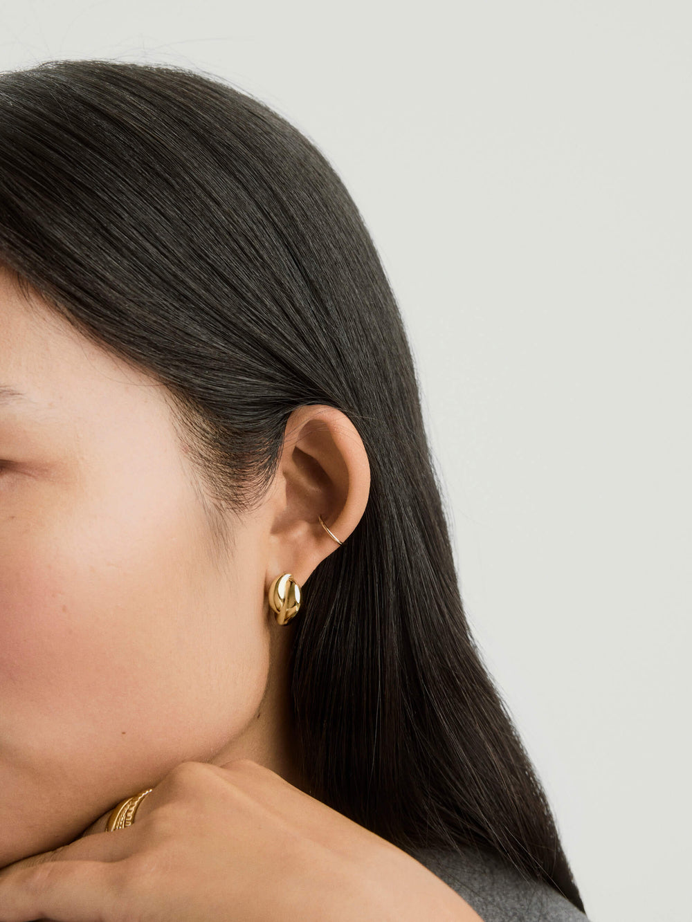 Dome Brioche Hoops – on model